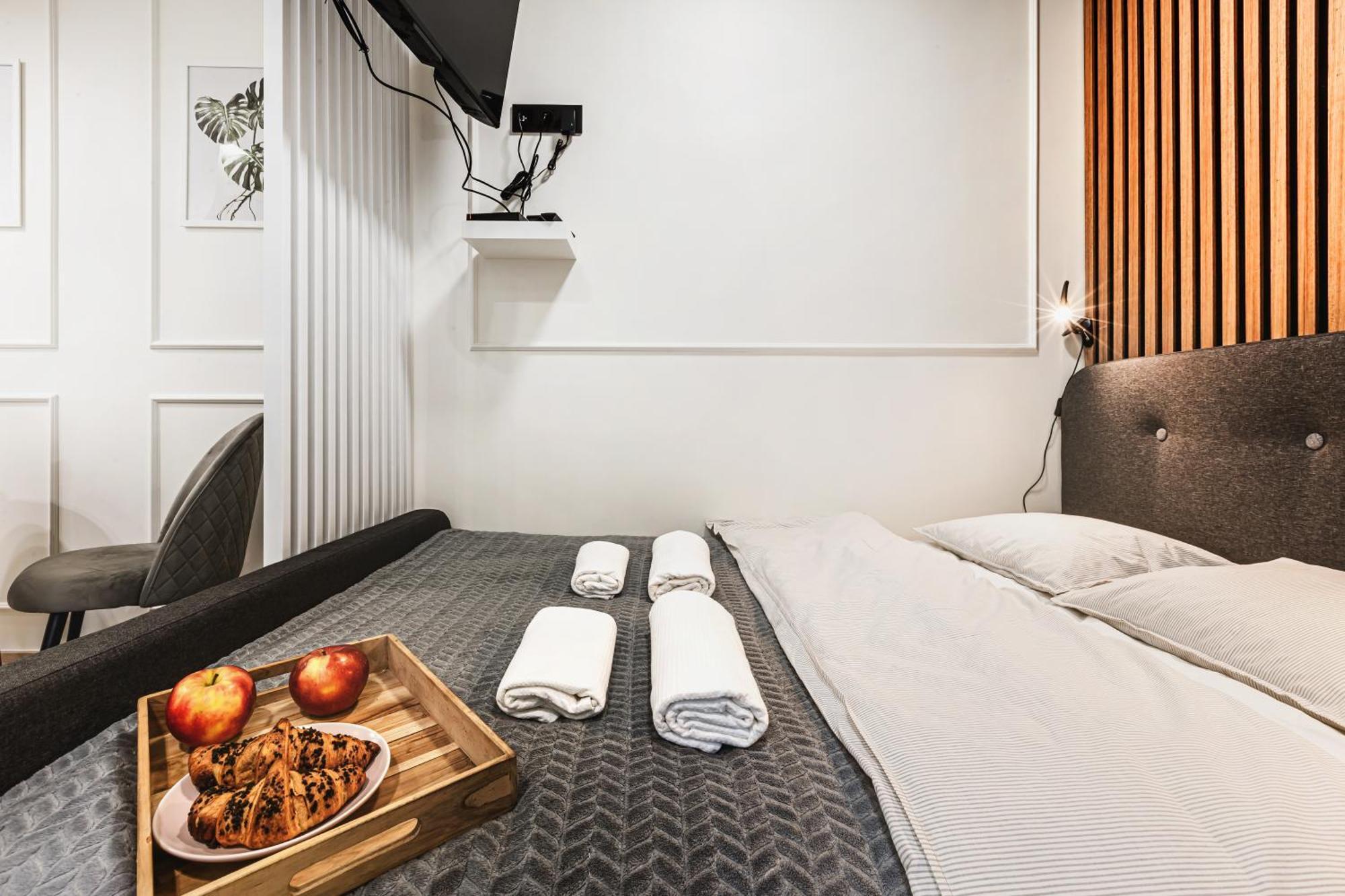 Luksusowe Apartamenty Przy Rynku Wrocław Buitenkant foto